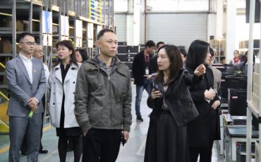 商務(wù)部外貿(mào)司領(lǐng)導(dǎo)調(diào)研參觀飛力達(dá)股份